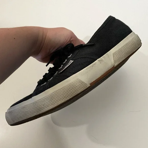 Superga Black 2750 COTU Classic Sneakers in Womens 8.5 Canvas Shoes - Picture 3 of 9
